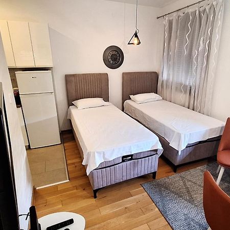 Lijepo Pozicioniran Stan, Atrakcije Blizu Apartment Podgorica Luaran gambar